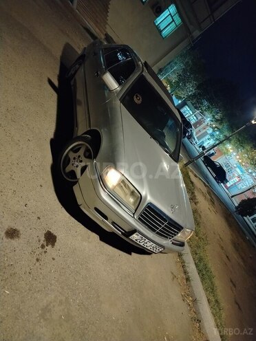 Mercedes C 180 1995, 418,532 km - 1.8 л - Gəncə