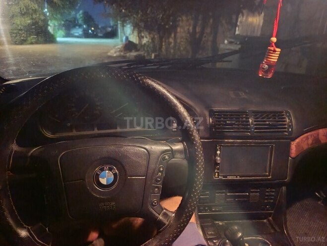 BMW 528 1995, 320,000 km - 2.8 l - Bakı
