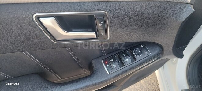 Mercedes E 220 2014, 339,000 km - 2.1 l - Biləsuvar