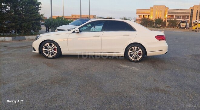 Mercedes E 220 2014, 339,000 km - 2.1 l - Biləsuvar