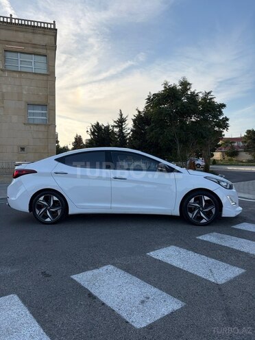 Hyundai Elantra 2015, 235,000 km - 1.6 l - Bakı