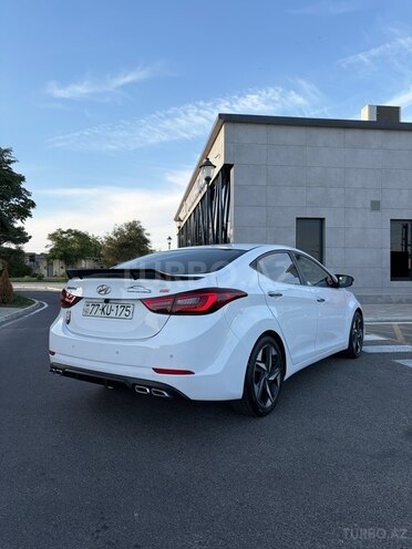 Hyundai Elantra 2015, 235,000 km - 1.6 l - Bakı