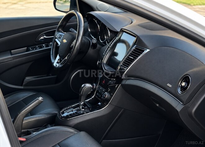 Chevrolet Cruze 2015, 175,000 km - 1.4 л - Gəncə