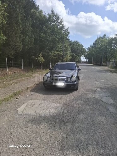 Mercedes E 220 2000, 623,500 km - 2.2 l - Lənkəran