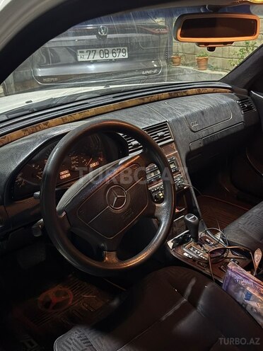 Mercedes C 240 2000, 347,000 km - 2.4 l - Masallı