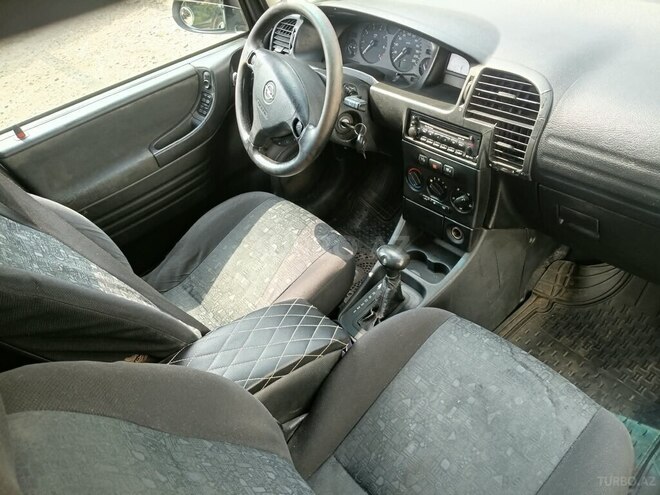 Opel Zafira 2000, 350,000 km - 2.2 l - Astara