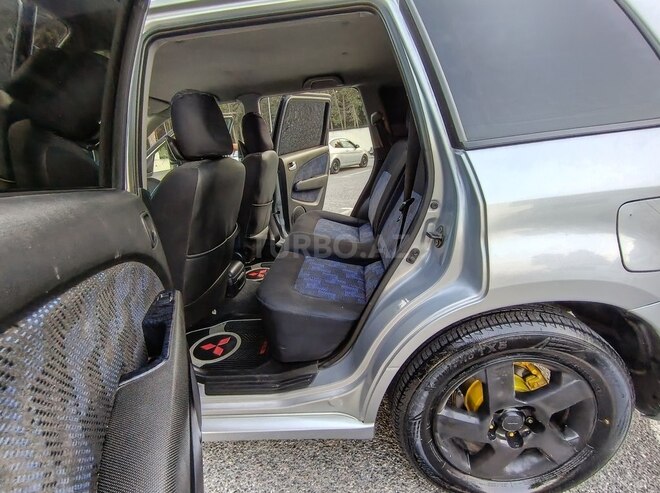 Mitsubishi Airtrek 2004, 235,782 km - 2.0 l - Sumqayıt