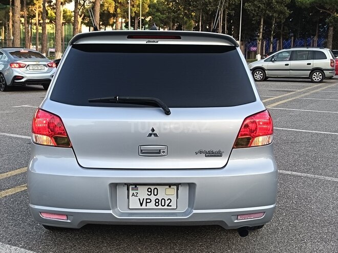 Mitsubishi Airtrek 2004, 235,782 km - 2.0 l - Sumqayıt