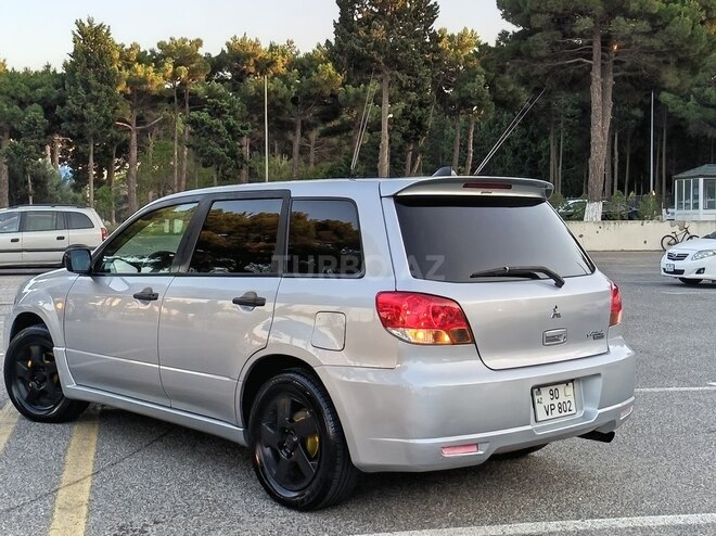 Mitsubishi Airtrek 2004, 235,782 km - 2.0 l - Sumqayıt