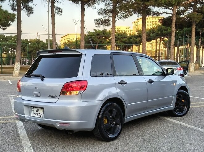 Mitsubishi Airtrek 2004, 235,782 km - 2.0 l - Sumqayıt