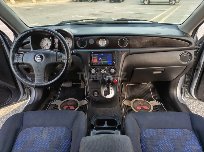 Mitsubishi Airtrek 2004, 235,782 km - 2.0 l - Sumqayıt