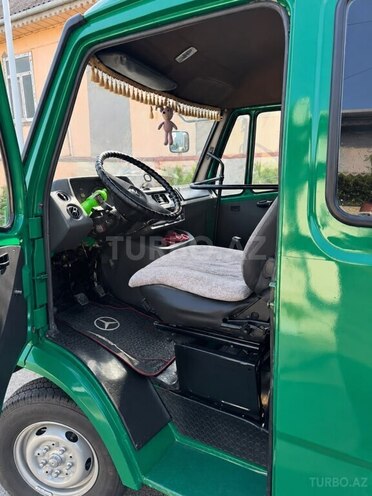 Mercedes 208 D 1994, 300,000 km - 2.3 l - Cəlilabad