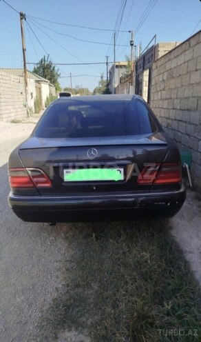 Mercedes E 230 1996, 350,000 km - 2.3 l - Bakı