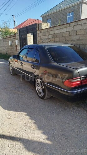 Mercedes E 230 1996, 350,000 km - 2.3 l - Bakı