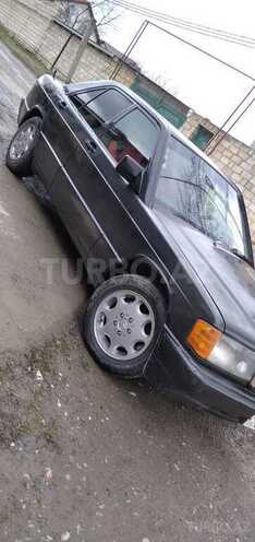 Mercedes 190 1993, 357,000 km - 2.0 l - Qusar