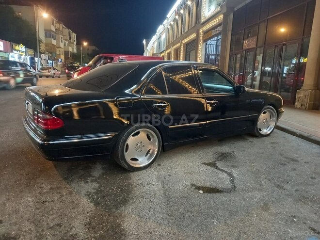 Mercedes E 220 1998, 768,000 km - 2.2 l - Sumqayıt