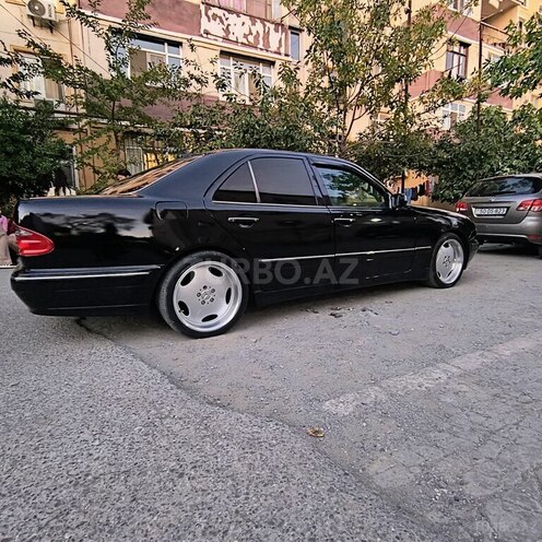 Mercedes E 220 1998, 768,000 km - 2.2 l - Sumqayıt