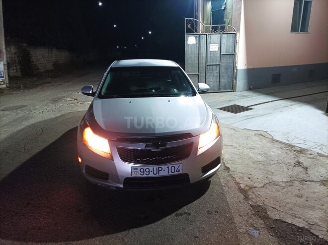 Chevrolet Cruze 2012, 286,000 km - 1.4 l - Quba