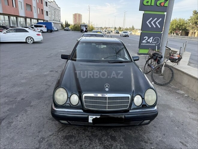 Mercedes E 230 1997, 418,000 km - 2.3 l - Bakı