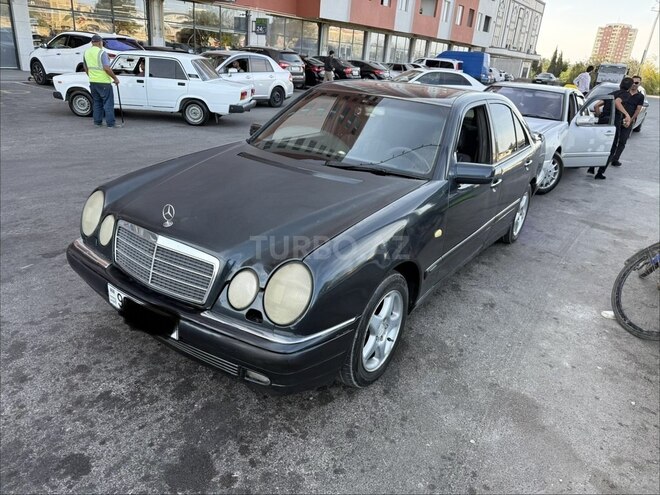 Mercedes E 230 1997, 418,000 km - 2.3 l - Bakı