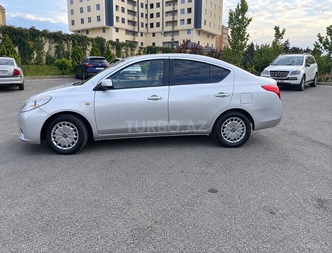 Nissan Sunny 2013, 247,000 km - 1.5 л - Bakı