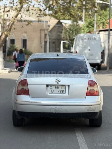 Volkswagen Passat 2004, 193,121 km - 1.8 l - Gəncə