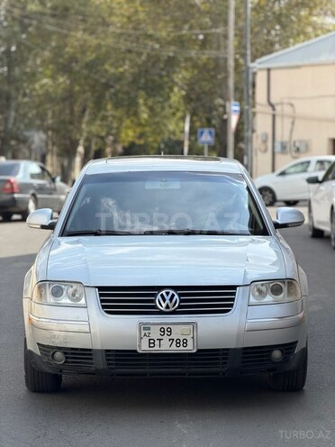 Volkswagen Passat 2004, 193,121 km - 1.8 l - Gəncə