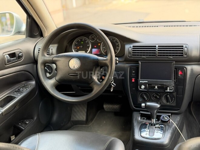 Volkswagen Passat 2004, 193,121 km - 1.8 l - Gəncə