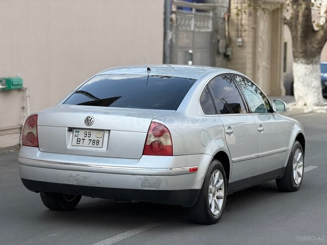 Volkswagen Passat 2004, 193,121 km - 1.8 l - Gəncə