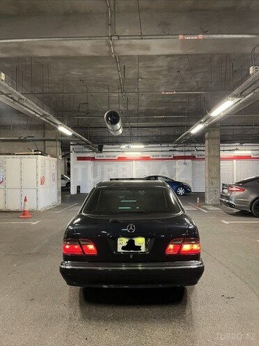 Mercedes E 320 1999, 420,000 km - 3.2 л - Bakı