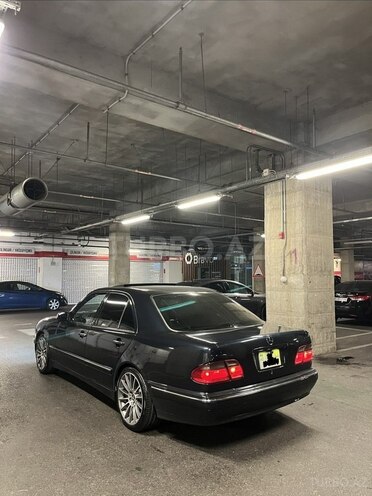 Mercedes E 320 1999, 420,000 km - 3.2 л - Bakı