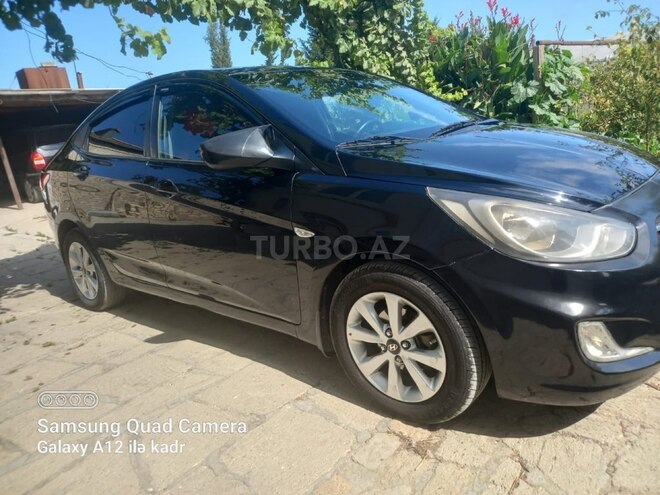 Hyundai Accent 2011, 250,000 km - 1.4 l - Bakı