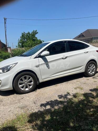 Hyundai Accent 2011, 211,000 km - 1.4 l - Bakı