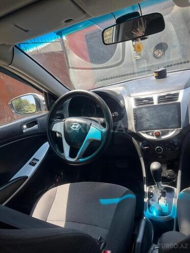 Hyundai Accent 2011, 211,000 km - 1.4 l - Bakı