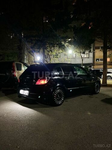 Opel Astra 2009, 225,000 km - 1.4 l - Bakı