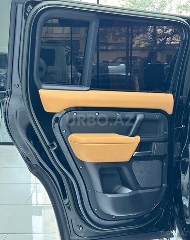 Land Rover Defender 2023, 69,800 km - 3.0 l - Bakı