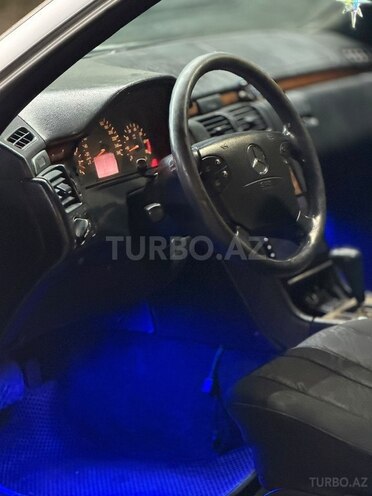 Mercedes E 220 1998, 289,000 km - 2.2 л - Gəncə