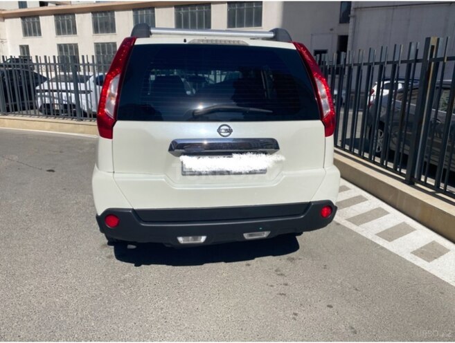 Nissan X-Trail 2014, 221,000 km - 2.5 l - Bakı