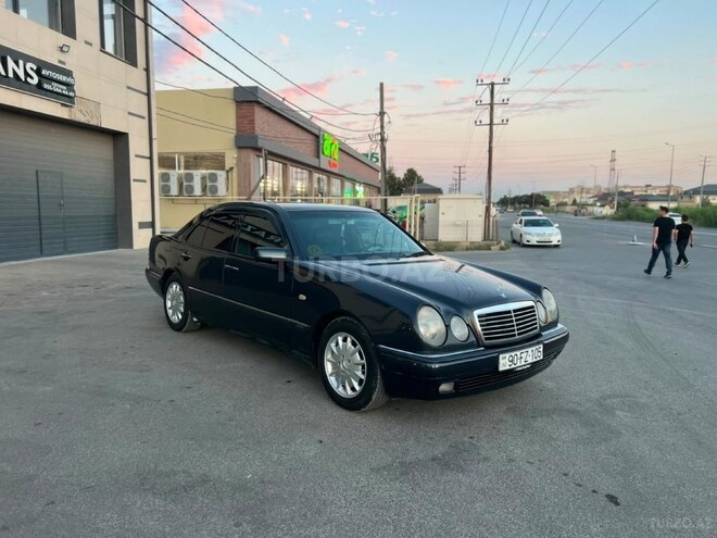Mercedes E 200 1997, 270,000 km - 2.0 l - Bakı