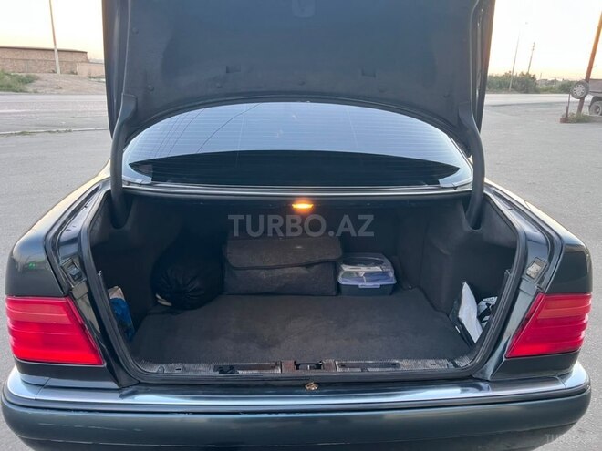 Mercedes E 200 1997, 270,000 km - 2.0 l - Bakı