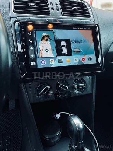 Volkswagen Polo 2019, 212,800 km - 1.6 l - Bakı