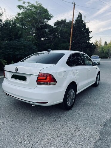 Volkswagen Polo 2019, 212,800 km - 1.6 l - Bakı