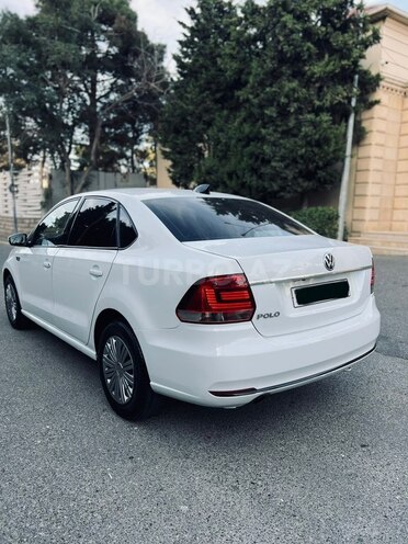 Volkswagen Polo 2019, 212,800 km - 1.6 l - Bakı