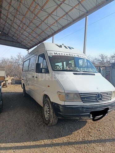 Mercedes Sprinter 208 1997, 300,000 km - 2.3 l - Tovuz