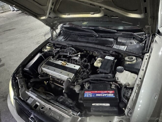 Opel Vectra 1996, 330,000 km - 1.8 l - Bakı