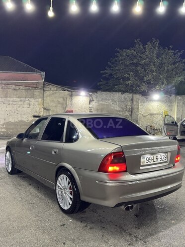 Opel Vectra 1996, 330,000 km - 1.8 l - Bakı