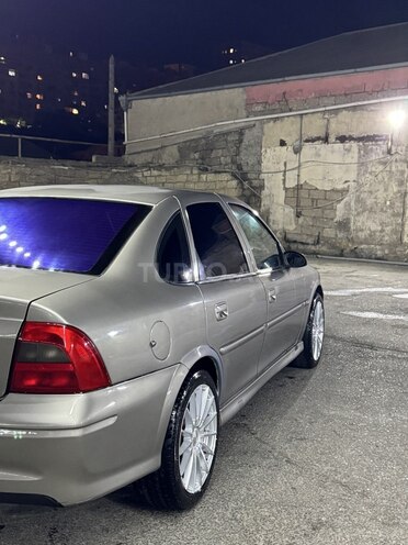 Opel Vectra 1996, 330,000 km - 1.8 l - Bakı