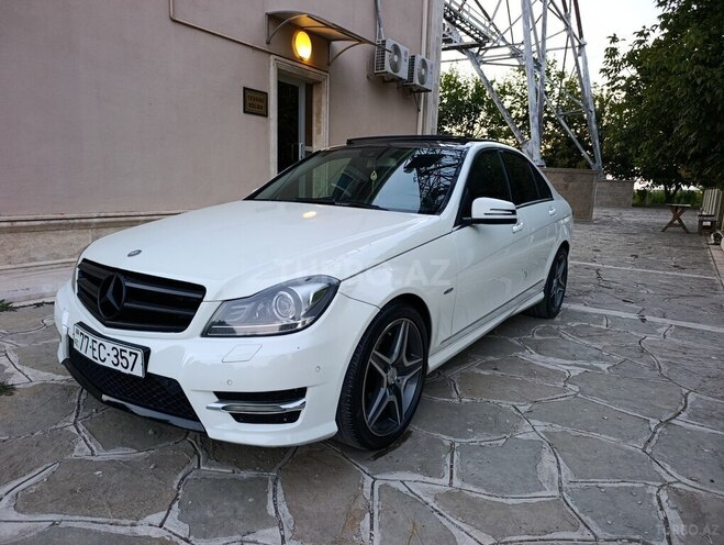 Mercedes C 250 2012, 266,000 km - 2.1 l - Naxçıvan