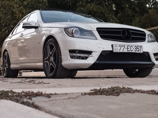Mercedes C 250 2012, 266,000 km - 2.1 l - Naxçıvan