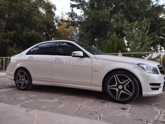 Mercedes C 250 2012, 266,000 km - 2.1 l - Naxçıvan